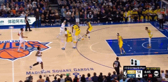 最佳阵容二阵!布伦森借掩护横撤步漂移三分穿针 率队止住颓势