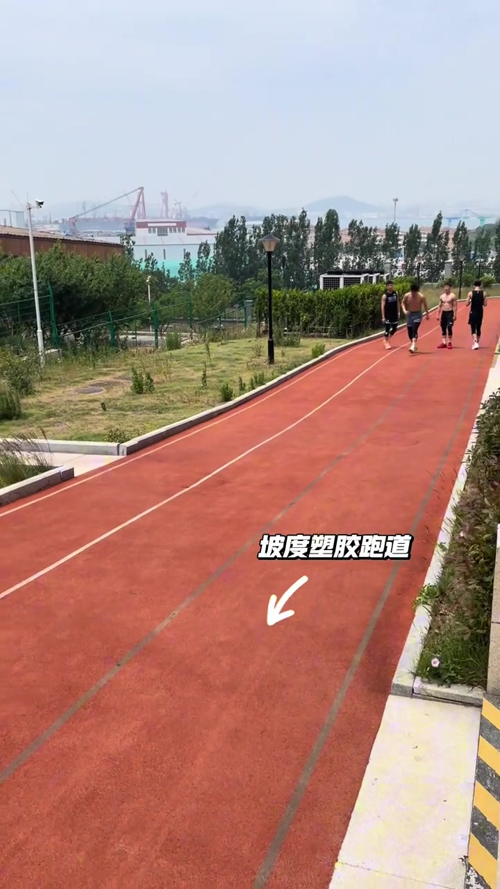 青岛男篮训练随拍 | 挥汗如雨，拼尽全力！??